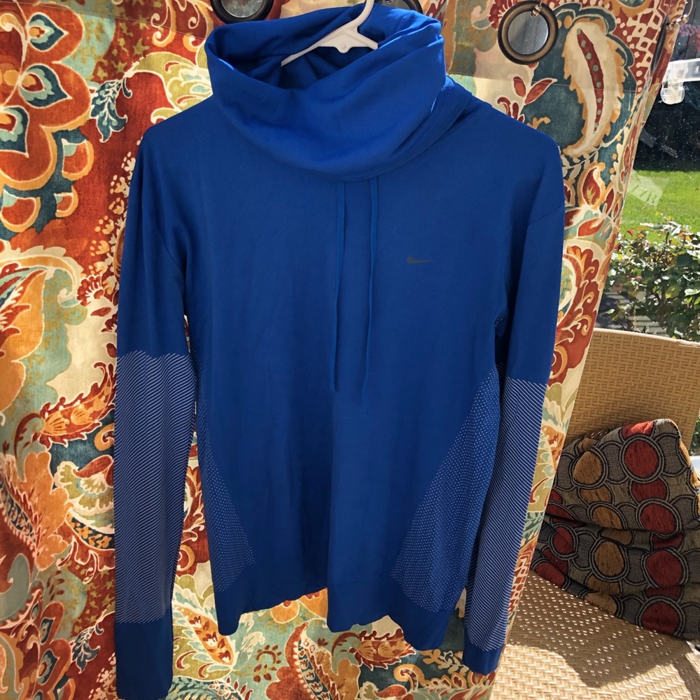 Nike dry fit blue pullover